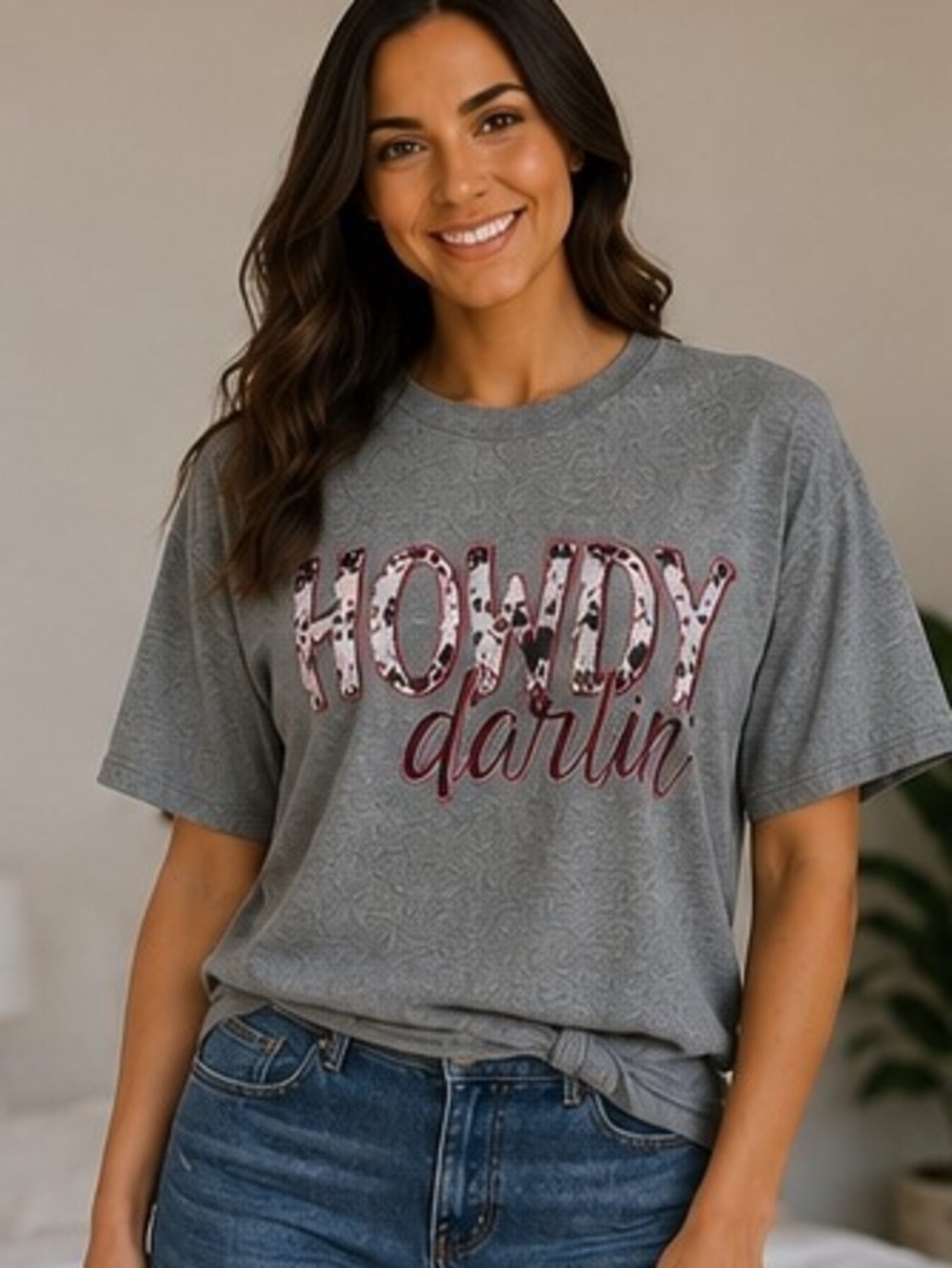 Howdy Darlin' Graphic Tee - Gray